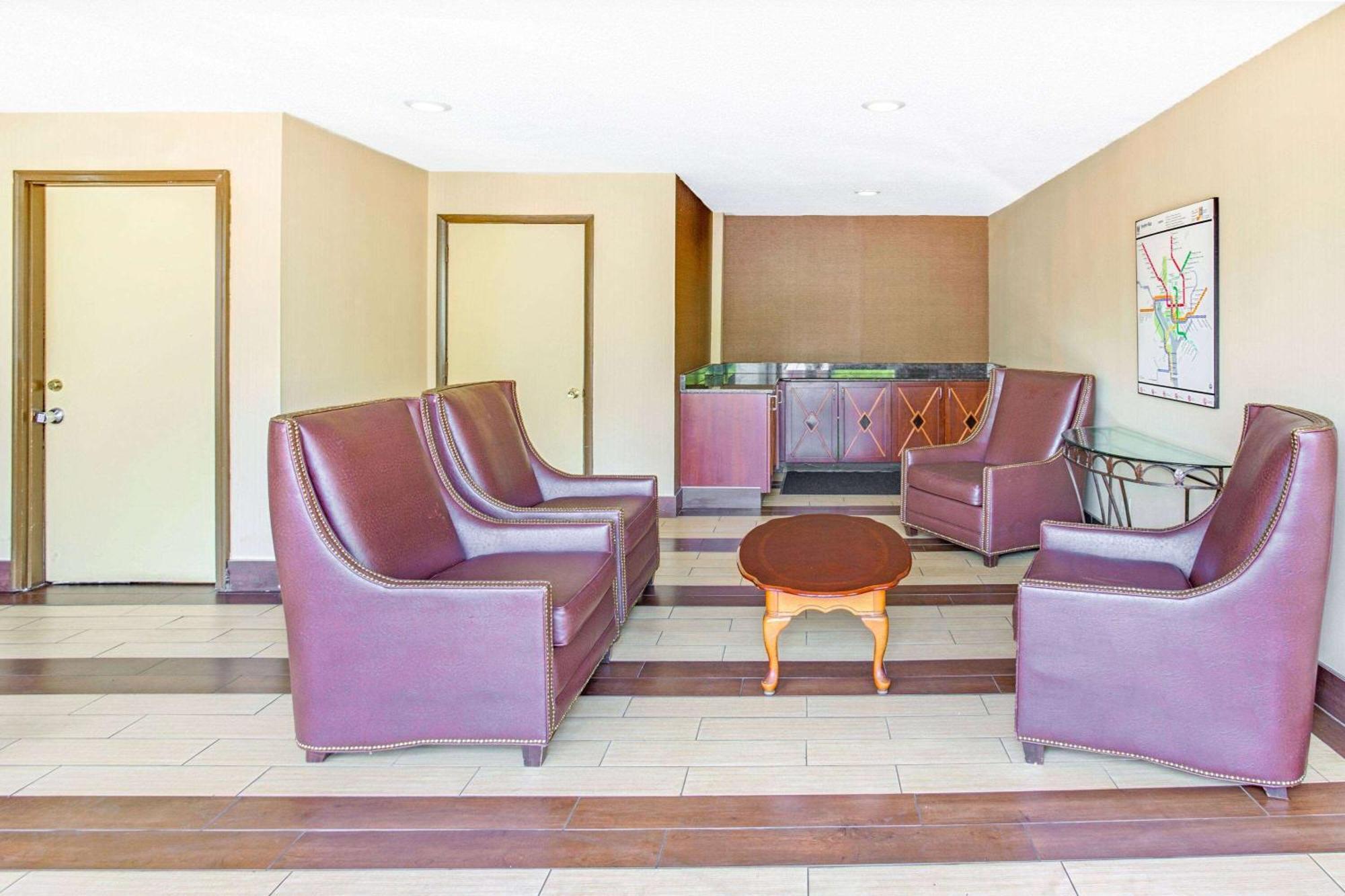 Travelodge By Wyndham Silver Spring Εξωτερικό φωτογραφία